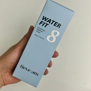 나우 [리브엠]피부 속부터 겹겹이, 촘촘하게! 워터핏8중 수분착붙 크림 — 5점을 준 리뷰어가 2025년 5월 올린 사용 사진