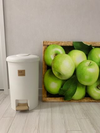 창신리빙 [블랑 휴지통 5종] 똑똑한 정리 수납 — 5점을 준 리뷰어가 2021년 2월 올린 사용 사진
