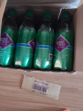 몽베스트 Montbest with Sparkling water Plain 20병 — 5점을 준 리뷰어가 2021년 10월 올린 사용 사진