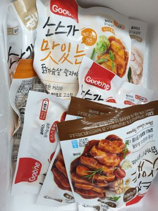 굽네몰 [굽네] 소스가 맛있는 닭가슴살 슬라이스 4종 — 5점을 준 리뷰어가 2021년 3월 올린 사용 사진