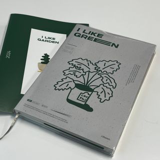 리훈 2024다이어리 아이라이크 모눈다이어리 — 5점을 준 리뷰어가 2023년 9월 올린 사용 사진