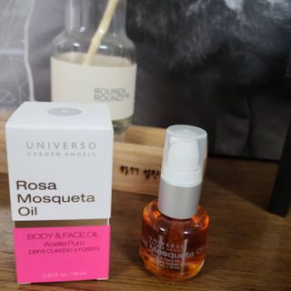 유니베르소 로즈힙 오일 15ml — 5점을 준 리뷰어가 2021년 7월 올린 사용 사진