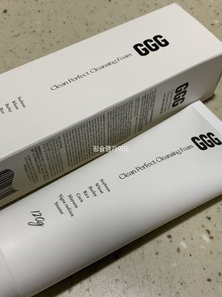 지지지 클린 퍼펙트 클렌징폼 120g — 5점을 준 리뷰어가 2022년 3월 올린 사용 사진