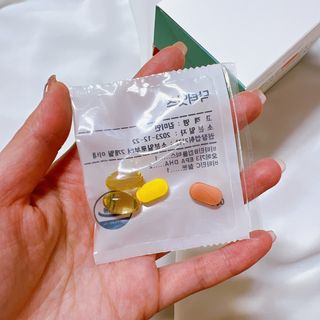 [닥터잇츠] 개인맞춤형 건강기능식품_2종 중 택 1 — 5점을 준 리뷰어가 2024년 1월 올린 사용 사진