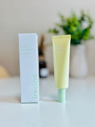 아이레시피 마일드시카 브라이트닝 업 선스크린 SPF50+ PA++++ — 5점을 준 리뷰어가 2023년 6월 올린 사용 사진