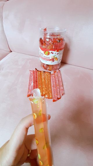젤리벨리 젤리스틱 어쏘티드 900g — 5점을 준 리뷰어가 2022년 8월 올린 사용 사진