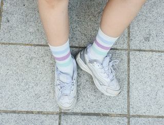 사이즈가 있는 양말 필로이 운동하기 좋은 날!_스포츠 크루 양말 4족 세트_남여 각각 (S,M,L)_컬러 랜덤 발송 — 5점을 준 리뷰어가 2022년 5월 올린 사용 사진