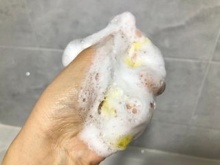 벨먼 내추럴스파 수분광채 스크럽 바디워시 600ml 5종 — 5점을 준 리뷰어가 2022년 5월 올린 사용 사진