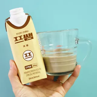 파워풀엑스 [프쌤] 더 맛있고 강력해진 고단백 음료 3종 (초코맛,딸기맛,커피맛) — 5점을 준 리뷰어가 2023년 1월 올린 사용 사진