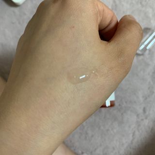 아이앤립 / EYENLIP 아이앤립 연어오일 리바이탈라이징 앰플 — 5점을 준 리뷰어가 2021년 4월 올린 사용 사진