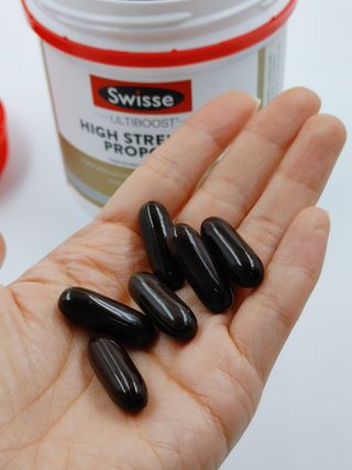 Swisse 스위스 고함량 프로폴리스 2,000mg 210정 — 4.5점을 준 리뷰어가 2021년 11월 올린 사용 사진