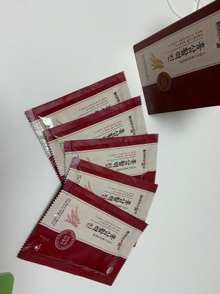 힘내라김홍삼 홍삼활력진 50ml x 5포 — 4점을 준 리뷰어가 2021년 3월 올린 사용 사진