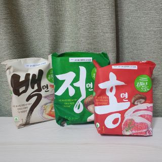[풀무원] 자연은맛있다 정면, 백면, 홍면  세트 — 5점을 준 리뷰어가 2021년 4월 올린 사용 사진