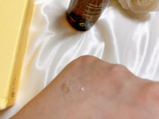 스킨큐어 산다화 비타민c 화이트닝 에센스 30ml — 5점을 준 리뷰어가 2023년 7월 올린 사용 사진