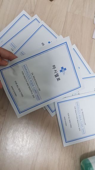 닥터마시멜로 닥터마스멜로 마블러스 아쿠아 클리닉 마스크 — 5점을 준 리뷰어가 2021년 5월 올린 사용 사진