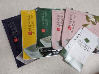 [해림맛김] 들기름에 구운 바삭바삭 김 4종 세트 + 1종 랜덤발송 총5개입 — 5점을 준 리뷰어가 2021년 2월 올린 사용 사진