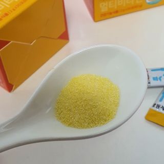 [광동제약] 비타500데일리스틱 제니 에디션60포&굿즈3종 — 5점을 준 리뷰어가 2021년 10월 올린 사용 사진