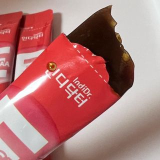 인디닥터 면역 생생 핑크 이뮨 젤리 + 타이탄 BCAA 프로틴 젤리스틱 — 4점을 준 리뷰어가 2022년 5월 올린 사용 사진