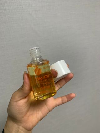바이오오일 [바이오-오일] 스킨케어 오일 내추럴 60ml — 5점을 준 리뷰어가 2021년 6월 올린 사용 사진