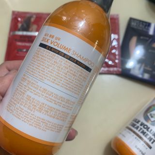 썸헤어 / SUMHAIR 썸헤어 실크 볼륨 샴푸+트리트먼트 프룻자스민티 — 5점을 준 리뷰어가 2021년 7월 올린 사용 사진