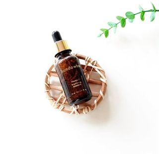 스킨큐어 산다화 비타민c 화이트닝 에센스 30ml — 5점을 준 리뷰어가 2023년 9월 올린 사용 사진