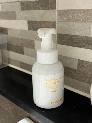 [댕모어 샴푸 2종] 댕샴푸 / 퍼피샴푸  2종 세트 (300ml) — 5점을 준 리뷰어가 2023년 10월 올린 사용 사진