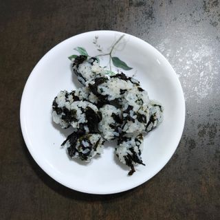 광천우리맛김 우리집밥도둑 맛있는광천김 우리김자반 50g 5봉 — 5점을 준 리뷰어가 2021년 11월 올린 사용 사진