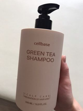 프리마인 더이상 뻣뻣하고 효과없는 탈모샴푸는 NO. 근본부터 케어하는 셀베이스 그린티샴푸(500ml) — 5점을 준 리뷰어가 2023년 5월 올린 사용 사진