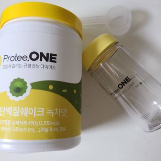 프로티원 단백질쉐이크 녹차맛 2주분 1통+보틀 — 5점을 준 리뷰어가 2021년 3월 올린 사용 사진