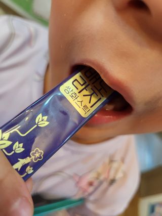 광동생활건강 나우 [광동] 배도라지 쌍화스틱 10mL x 100포 — 5점을 준 리뷰어가 2023년 3월 올린 사용 사진