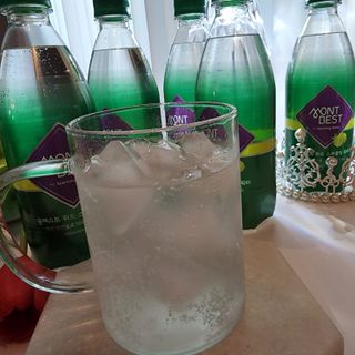 몽베스트 Montbest with Sparkling water Lemon OR Lime 20병(랜덤) — 5점을 준 리뷰어가 2022년 6월 올린 사용 사진