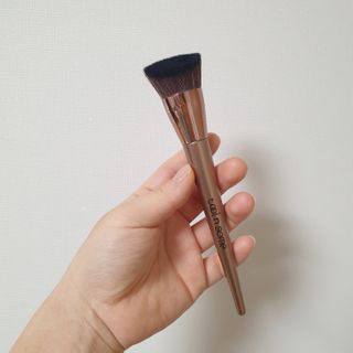 [툴앤썸] 메이크업 브러시로 바르고 호빵 스펀지로 클렌징하는 A-Z 뷰티툴 5종 — 5점을 준 리뷰어가 2021년 2월 올린 사용 사진