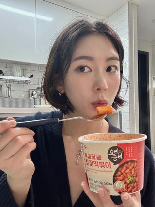 프리 [요리궁리] 매콤달콤 꽃떡볶이 6개입 세트 — 5점을 준 리뷰어가 2024년 10월 올린 사용 사진