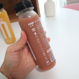 BLENDY'S 핑크 스무디+블론디 스무디 — 5점을 준 리뷰어가 2021년 12월 올린 사용 사진
