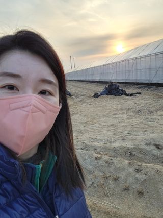 애니가드 셋업마스크 4컬러 각 10매입 [크리미베이지, 캐시미어로즈, 초콜렛브라운, 미드나잇네이비] — 5점을 준 리뷰어가 2022년 2월 올린 사용 사진