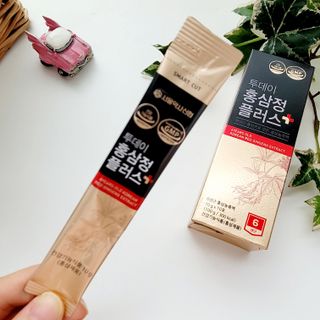 서울약사신협_투데이홍삼정플러스스틱_10g x 60포 — 5점을 준 리뷰어가 2021년 8월 올린 사용 사진