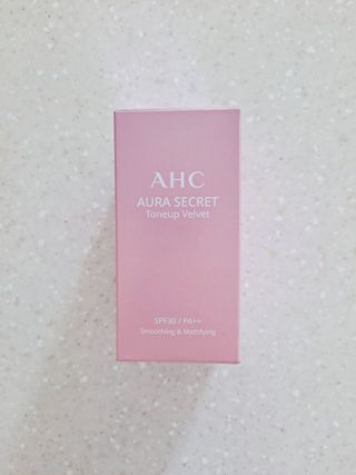 AHC 아우라 시크릿 톤업 벨벳 — 5점을 준 리뷰어가 2021년 4월 올린 사용 사진