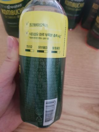 더그레잇티 콤부차 300ml *12개입 (오리지널 6개+베리리치 6개) — 5점을 준 리뷰어가 2022년 7월 올린 사용 사진