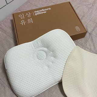 일상유희 newborn 뉴본필로우 아기두상관리베개 — 5점을 준 리뷰어가 2023년 1월 올린 사용 사진