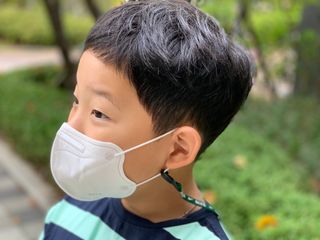 아토팜 블라블라 황사방역 마스크 KF94 — 5점을 준 리뷰어가 2021년 10월 올린 사용 사진