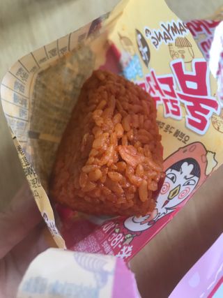 삼양냉동 [삼양] 불닭참치마요구운주먹밥+불닭볶음김치구운주먹밥 2세트구성 — 5점을 준 리뷰어가 2021년 2월 올린 사용 사진