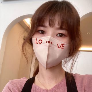 애니가드 셋업마스크 4컬러 각 10매입 [크리미베이지, 캐시미어로즈, 초콜렛브라운, 미드나잇네이비] — 5점을 준 리뷰어가 2022년 2월 올린 사용 사진