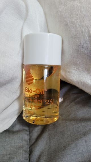 바이오오일 [바이오-오일] 스킨케어 오일 내추럴 60ml — 4점을 준 리뷰어가 2021년 5월 올린 사용 사진