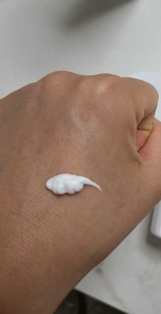 렉스리 데일리 톤업 크림 Rexri Daily Tone Up Cream — 5점을 준 리뷰어가 2022년 8월 올린 사용 사진