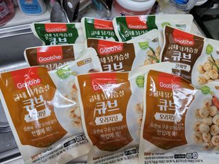 굽네몰 굽네 닭가슴살 큐브 3종 9팩 — 4.5점을 준 리뷰어가 2021년 11월 올린 사용 사진