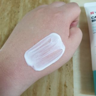 리더스코스메틱 리더스 카밍 바이오틱스 선 에센스 SPF 50+ PA++++ — 5점을 준 리뷰어가 2022년 5월 올린 사용 사진