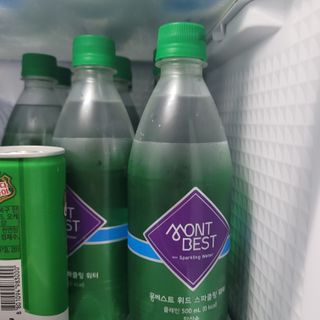 몽베스트 Montbest with Sparkling water Plain 20병 — 5점을 준 리뷰어가 2023년 4월 올린 사용 사진