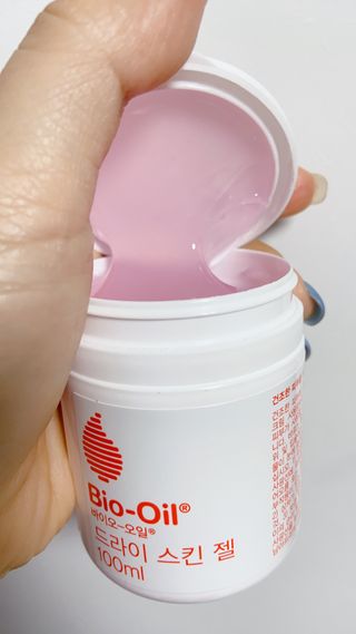 바이오오일 [바이오-오일] 드라이 스킨 젤 100ml — 5점을 준 리뷰어가 2021년 6월 올린 사용 사진