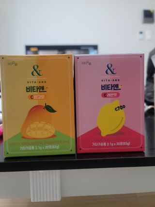 비타앤C 레몬맛, 망고맛 — 5점을 준 리뷰어가 2021년 4월 올린 사용 사진