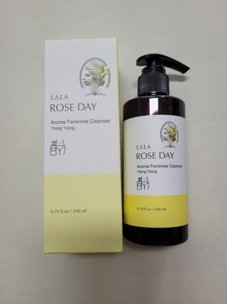 라라로즈데이 시즌2 여성청결제 200ml 아로마 페미민 클렌저, 독일더마인증 — 4점을 준 리뷰어가 2021년 9월 올린 사용 사진